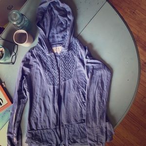 Evy’s Tree Periwinkle hooded zip up size L
